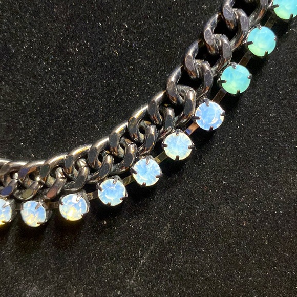 Bundle/lot of 2 statement necklaces layered chains hematite blue ombré crystals - Picture 6 of 8